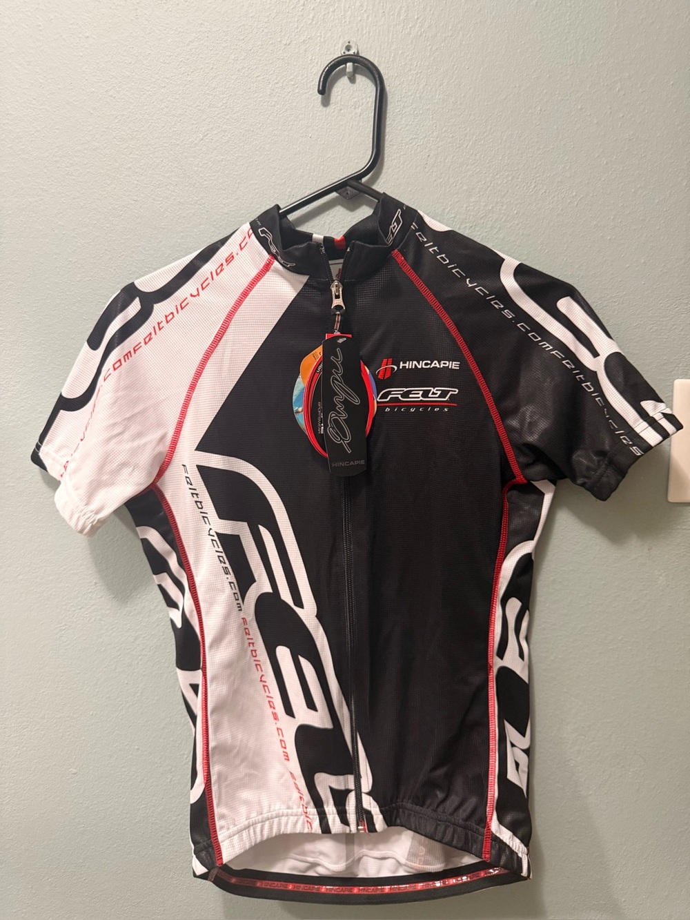 Hincapie R3T Men's Athletic Cycling Jersey - Black & White